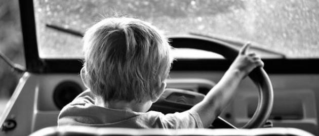 Conduire sa propre voiture à 16 ans, rêve ou folie ? 